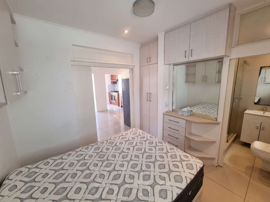 To Let 1 Bedroom Property for Rent in Oranjezicht Western Cape